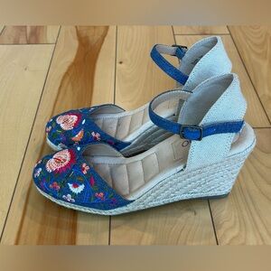 Me Too Blaire Blue Jean Embroidered‎ Espadrilles- Size 7